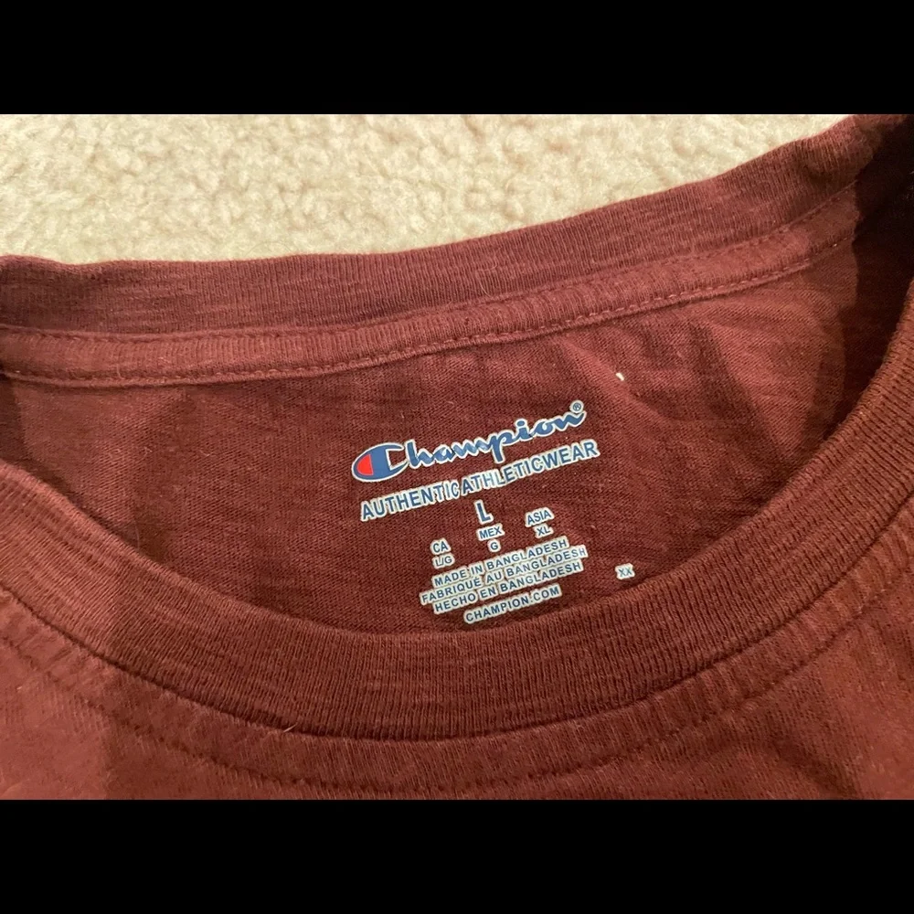 Virginia Tech Hokies Champion Size Large T-Shirt, like-new! - Picture 3 of 4
